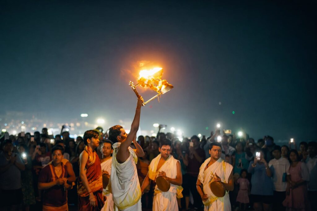 samudra-aarti-swargadwar-puri.jpg Evening Samudra Aarti at Swargadwar Beach Puri with lamps and devotees.
